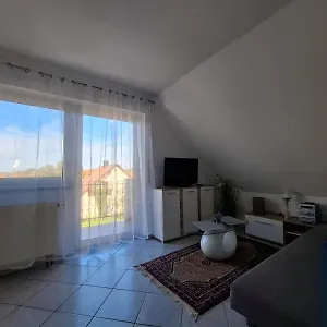  Apartment Skarlet